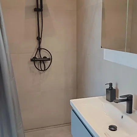 Hoffberg Apartment *